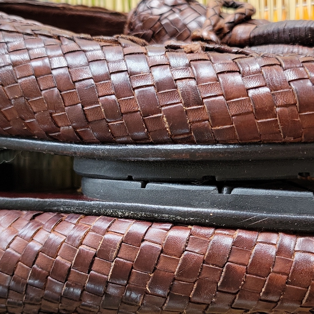 COLE HAAN MENS LEATHER TASSEL LOAFERS - Picture 12 of 12